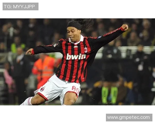 《足球明星化身戏剧角色揭开神秘面纱精彩纷呈的变装之旅》