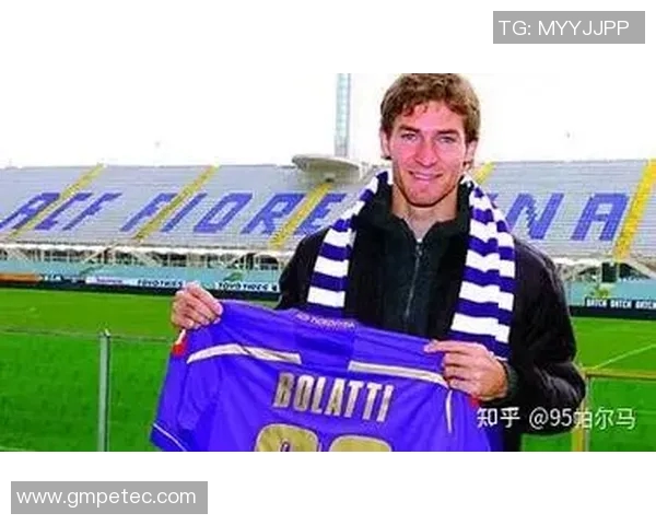 以足球球星布画图展现绿茵传奇与激情瞬间的艺术魅力