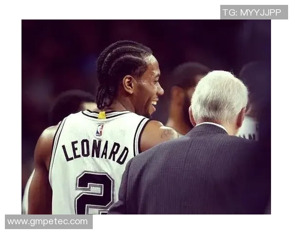 足球球星发型潮流解析 轻松get个性发型打造独特魅力